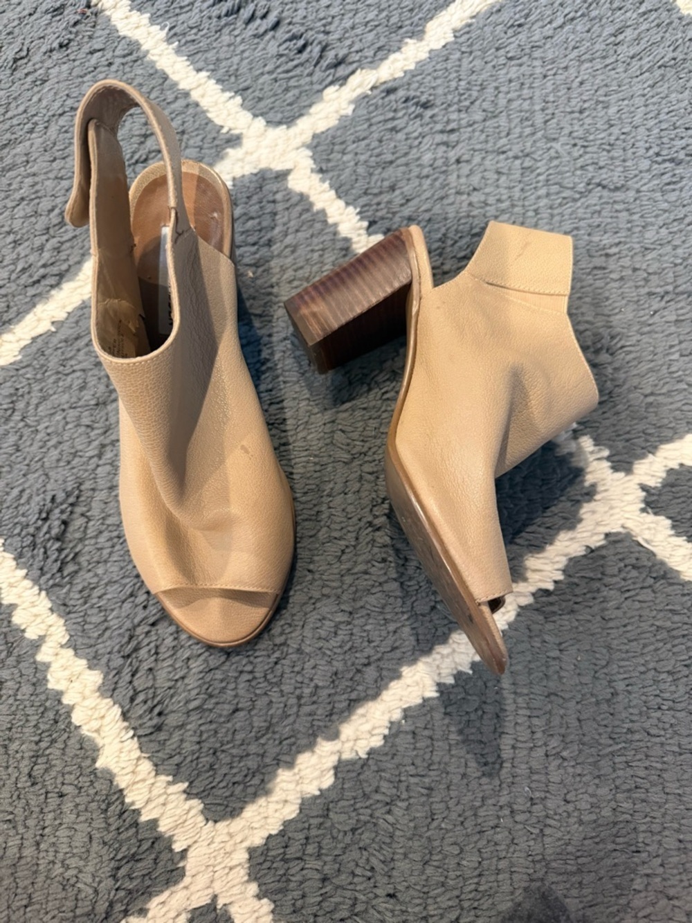 Steve Madden Nonstp Natural Leather Peep Toe Booties